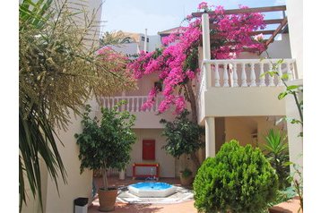 Grèce Hotel Agia Marina, Extérieur